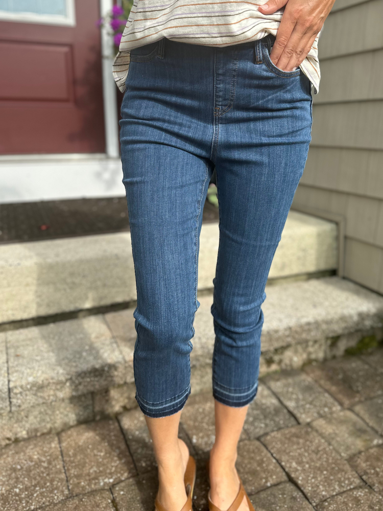 Judy Blue High Waisted Pull On Capris