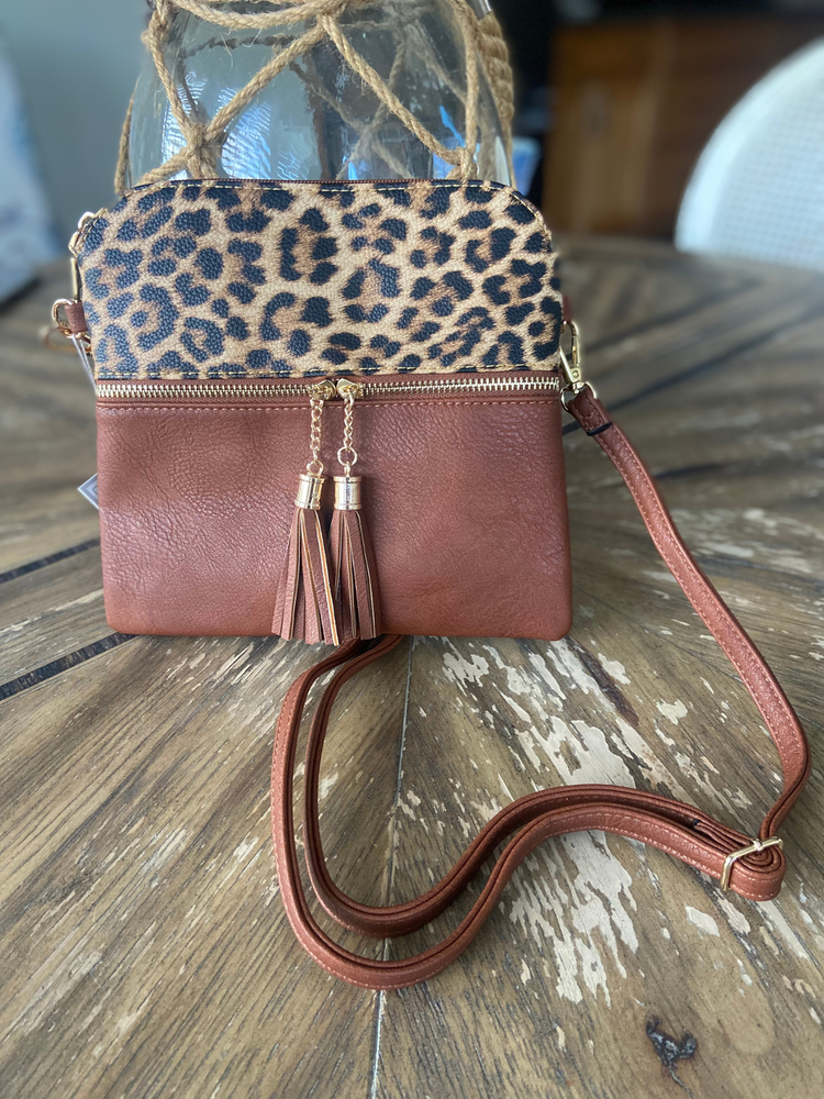 Tara Crossbody Bag in Leopard Print - Wild Magnolia